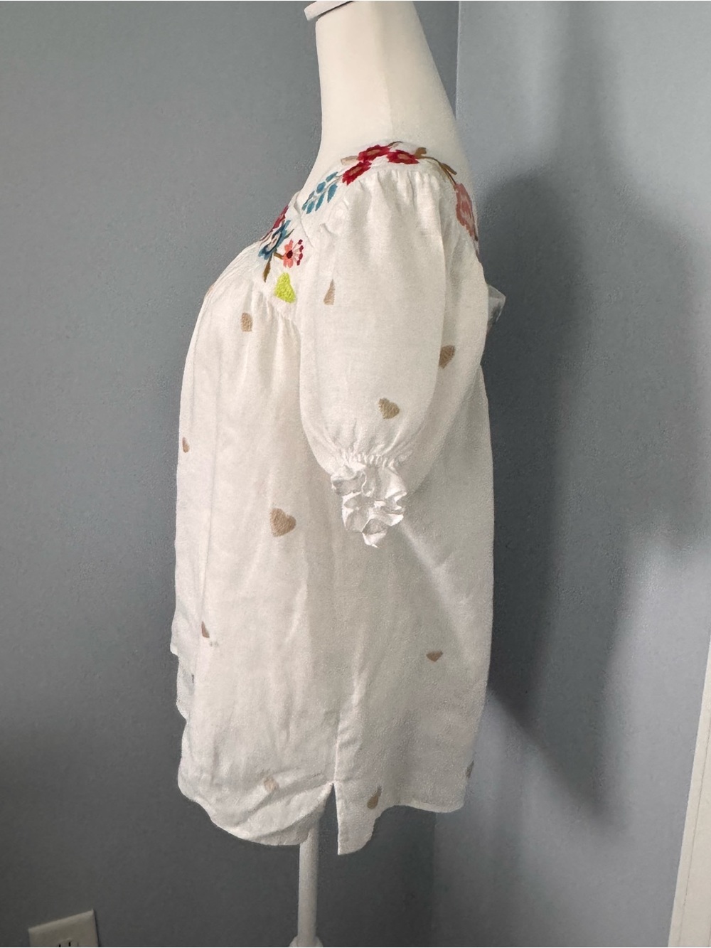 NWOT Johnny Was Embroidered Linen White Puff-Sleeve Peasant Top Size XS - Picture 3 of 4